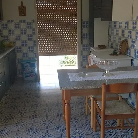 בית נופש Casa Del Laghetto קסטל וולטורנו